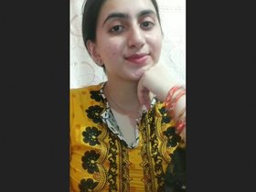 Updated full-length video featuring a stunning Pakistani beauty