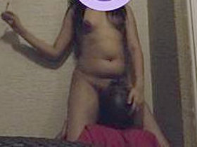 Husband surreptitiously films his wife in Bangalore enjoying a smoke and receiving oral pleasure