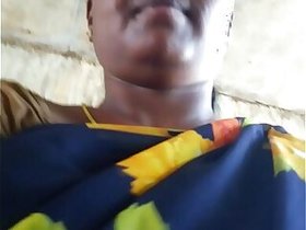 Super telugu hottie will show her sexy boobies here