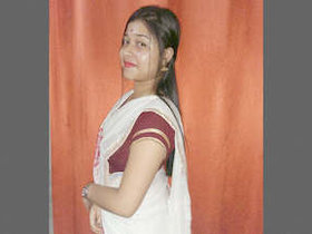 Excited girl releases complete clips