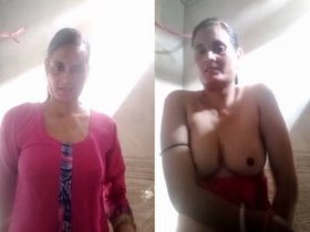 Desirable aunt from Pakistan takes nude bath