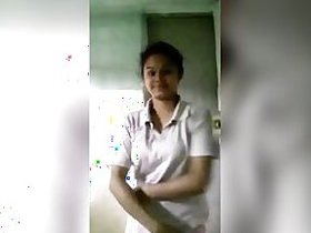 Super cute teluguite showing off her seductive body curves