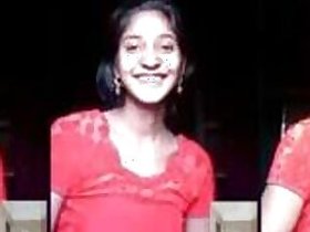 Amateur model shows her tits to the client during XXX private chat