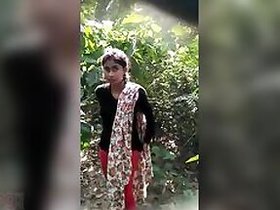 Shy Indian lovers fuck outdoors with local guys