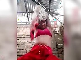 Bangla girl shows naked on livecam for her secret boyfriend