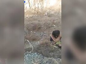 Milf Randy Desi has an eager vagina, fucked by a XXX man in the field