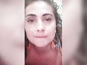 Super hot Desi XXX slut playing with her pussy and sucking MMS cock