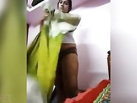 Tamil naked angel changes dress MMS video