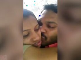 Desi female has no shame and has a XXX session with hubby in the car