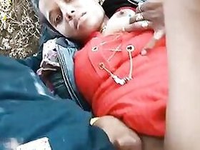 Guy fucks chick Desi with her juicy ass outdoors in a private XXX video