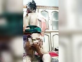Hot Bhabhi really wants to show her pussy to millions of viewers Desi