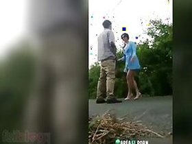 Desi mms sex! Indian sexy cheating wife caught fucking on road after date