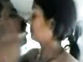 Maharashtra Amateur Couple Fucking Hard in the Car