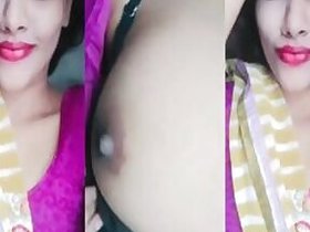 Desi cute boob show MMC selfies episode