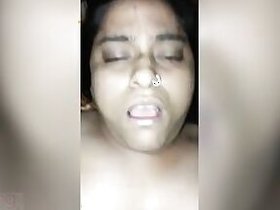 Desi's wife is getting fucked in her fat pussy MMS