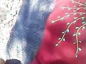 Desi slit exposed outdoors MMS video goes live
