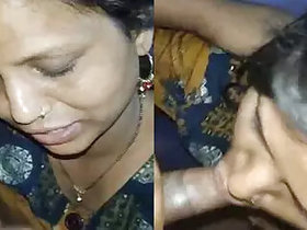 Village whore Bhabhi gives a pleasurable blowjob to her client