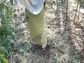 Local sex milf desi humping outdoors