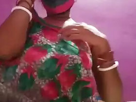 Desi bhabhi on camera
