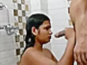 Young Couple Desi Sex Video in the Bathroom