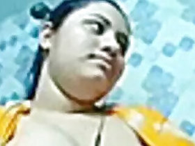 Bangladeshi beautiful girl with big tits in sexy video