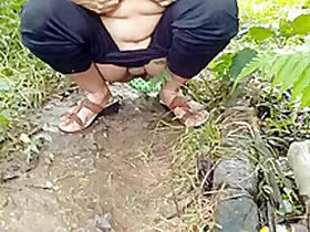 Indian Bhabhi Fucks in Risky Hindi Public Porn with Savita Bhabhi