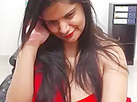 Desi Girl Shows Big Boobs with Fingers, Insta Id Genuinejannat