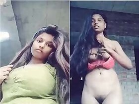 Pretty Girl Shows Her Boobs And Pussy