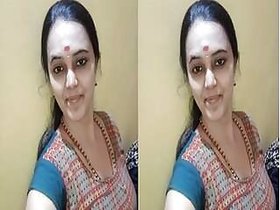 Hot girl Mallu Shows her tits on video call