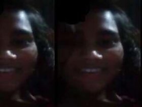 Desi Girl Shows Her Pussy On Video Call