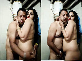 Sexy Desi Bhabhi Shows Her Boobs Enjoy with Husband in the Shower Part 2