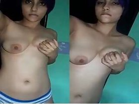 Pretty Pretty Girl Plays with Her Boobs on Camera