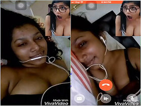 Pretty girl shows her tits in VK part 1