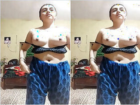 Sexy Girl Shows Her Boobs Part 5