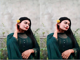 Desi Indian Girl Shows Her Boobs On VK