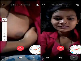 Desi Girl Shows Tits to Guy on VK
