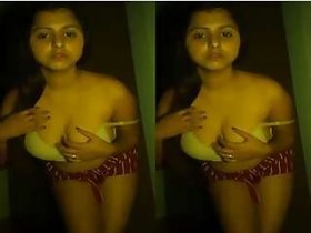 Super Hot Indian Desi Shows Her Boobs and Big Ass Part 2